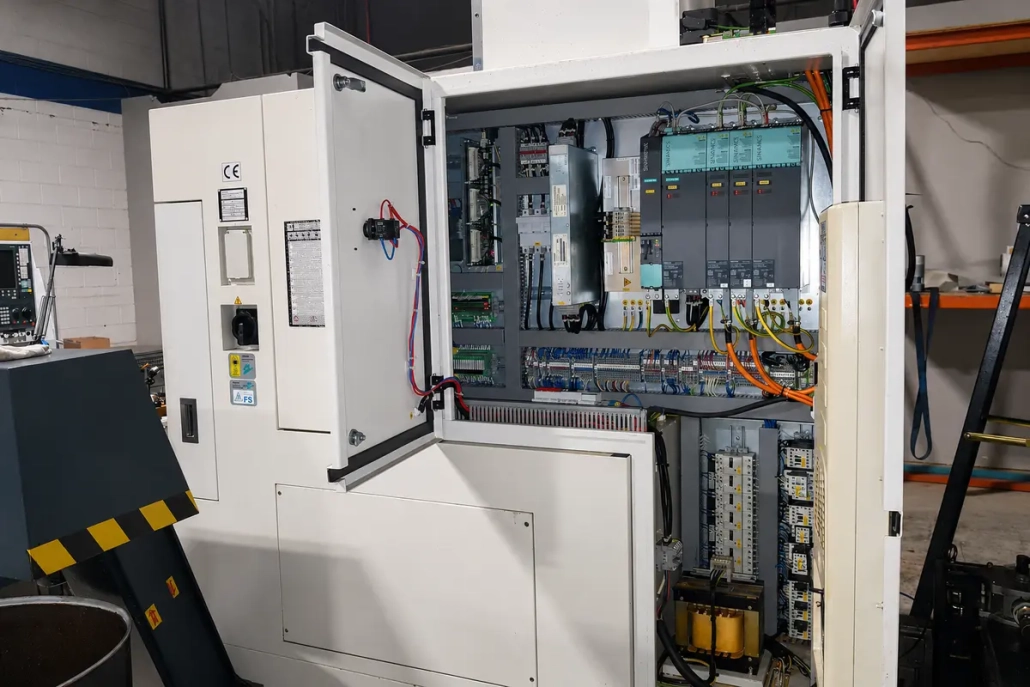 SINUMERIK 840D Commissioning Spinner CNC